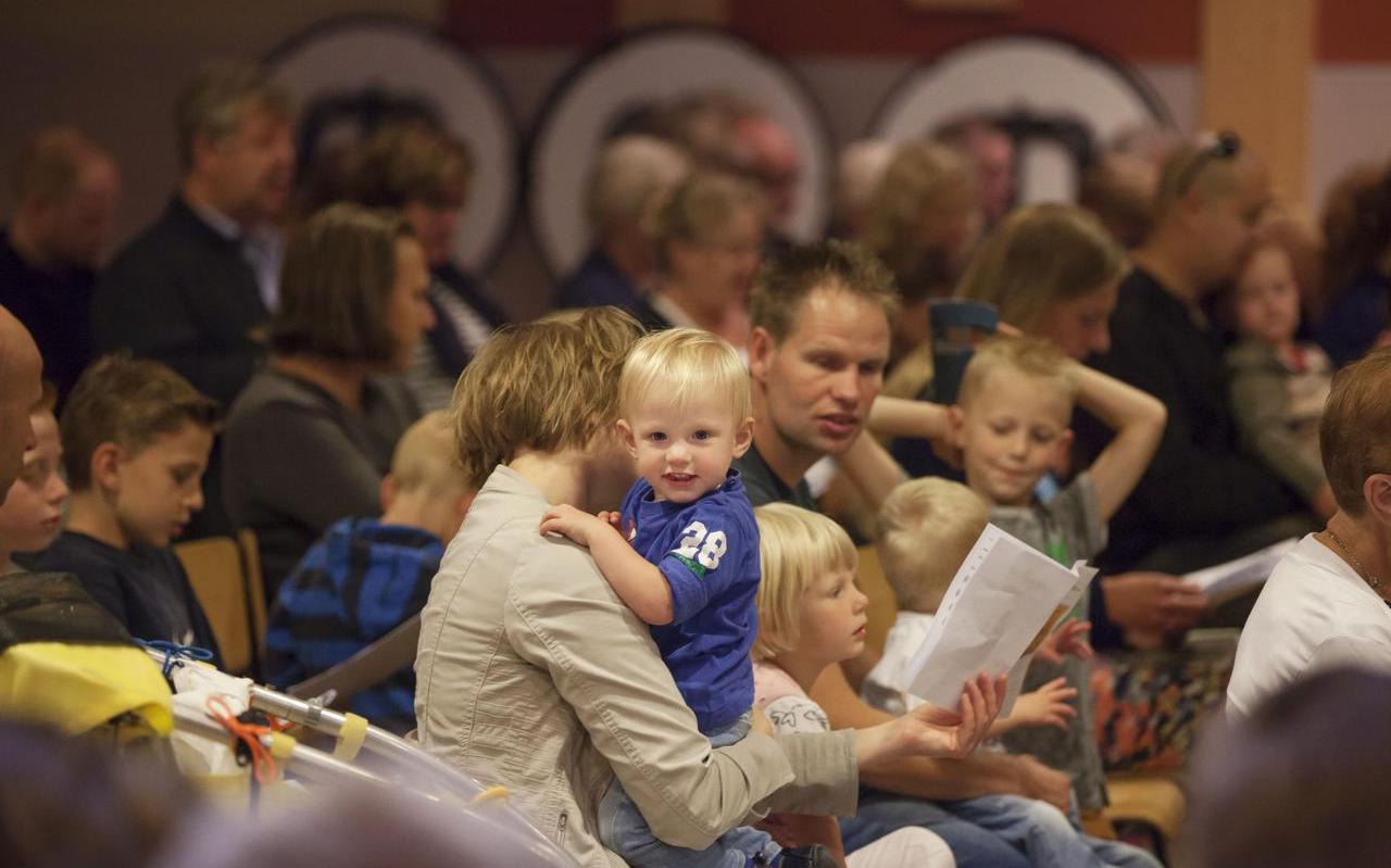 Zingen in de kerk. Zingen in de kerk.