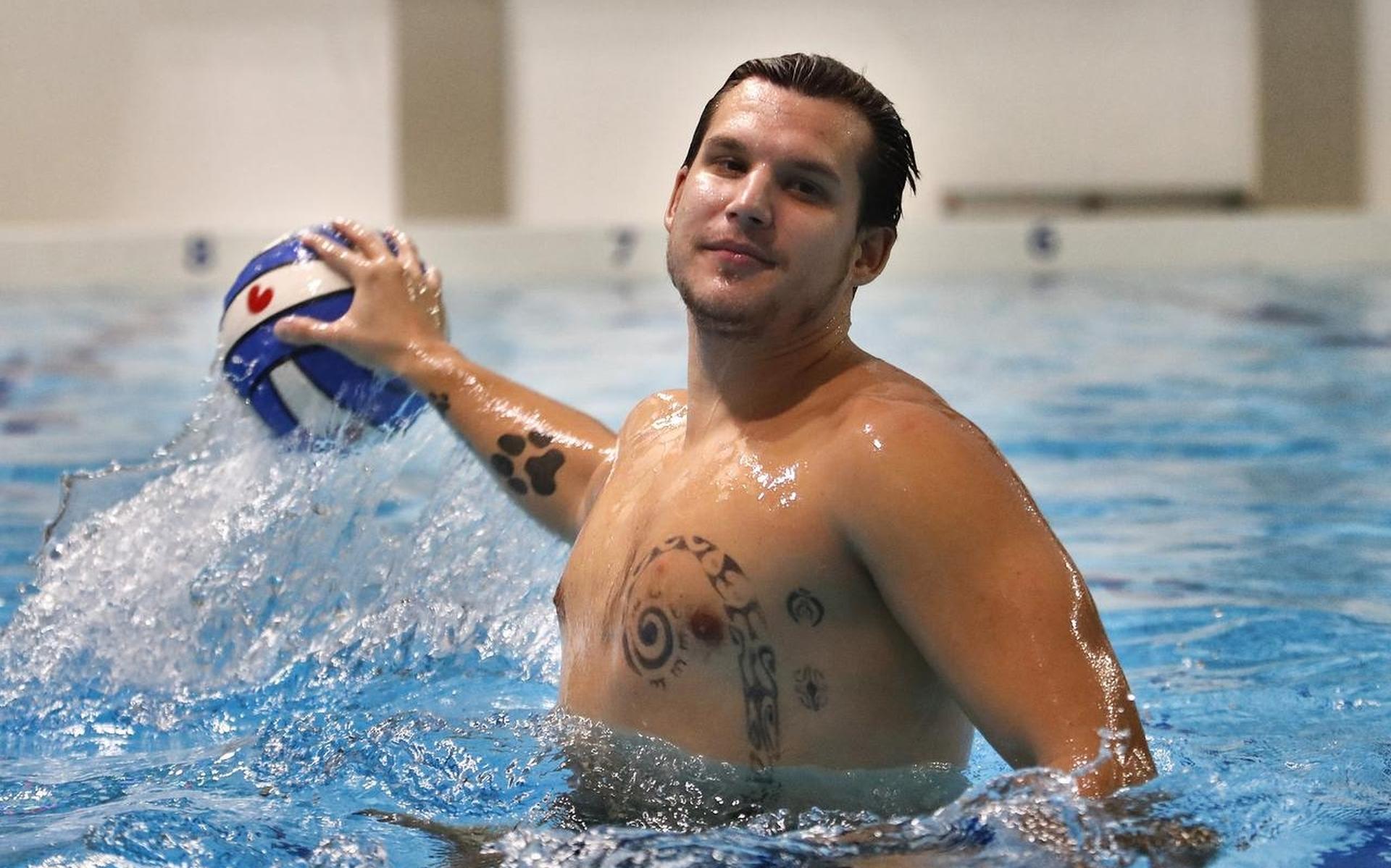 Hongaarse avonturier Gergö Petrovzky voelt zich al thuis in Heerenveen - Friesch Dagblad