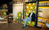Douwe-Jan Boersma van het bedrijf Opnieuw! in Buitenpost. Het bedrijf maakt en herstelt meubilair.