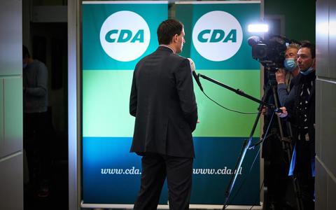 Met Hoekstra als lijsttrekker daagt het CDA de VVD uit op leiderschap, een riskante tactiek.