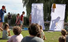 De voorstelling Ode aan de washand die gisteren haar première beleefde op Watersportcamping Heeg.