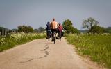 Met de Lekker Dichtbij Streekzomer fietsroutes wil de milieuorganisatie mensen laten genieten van het landschap, de natuur, en van lokaal en duurzaam gemaakt voedsel.