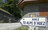 Op weg naar Alpe d’Huez moest Pascal Simon zijn mission impossible om Parijs te halen definitief staken.