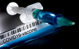 Het aantal coronabesmettingen in Nederland neemt flink af en wetenschappers werken druk aan een vaccin, maar voorzichtigheid blijft geboden.
