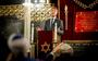 Scriba René de Reuver gisteren in Rav Aron Schuster synagoge in Amsterdam waar hij de verklaring voorlas.
