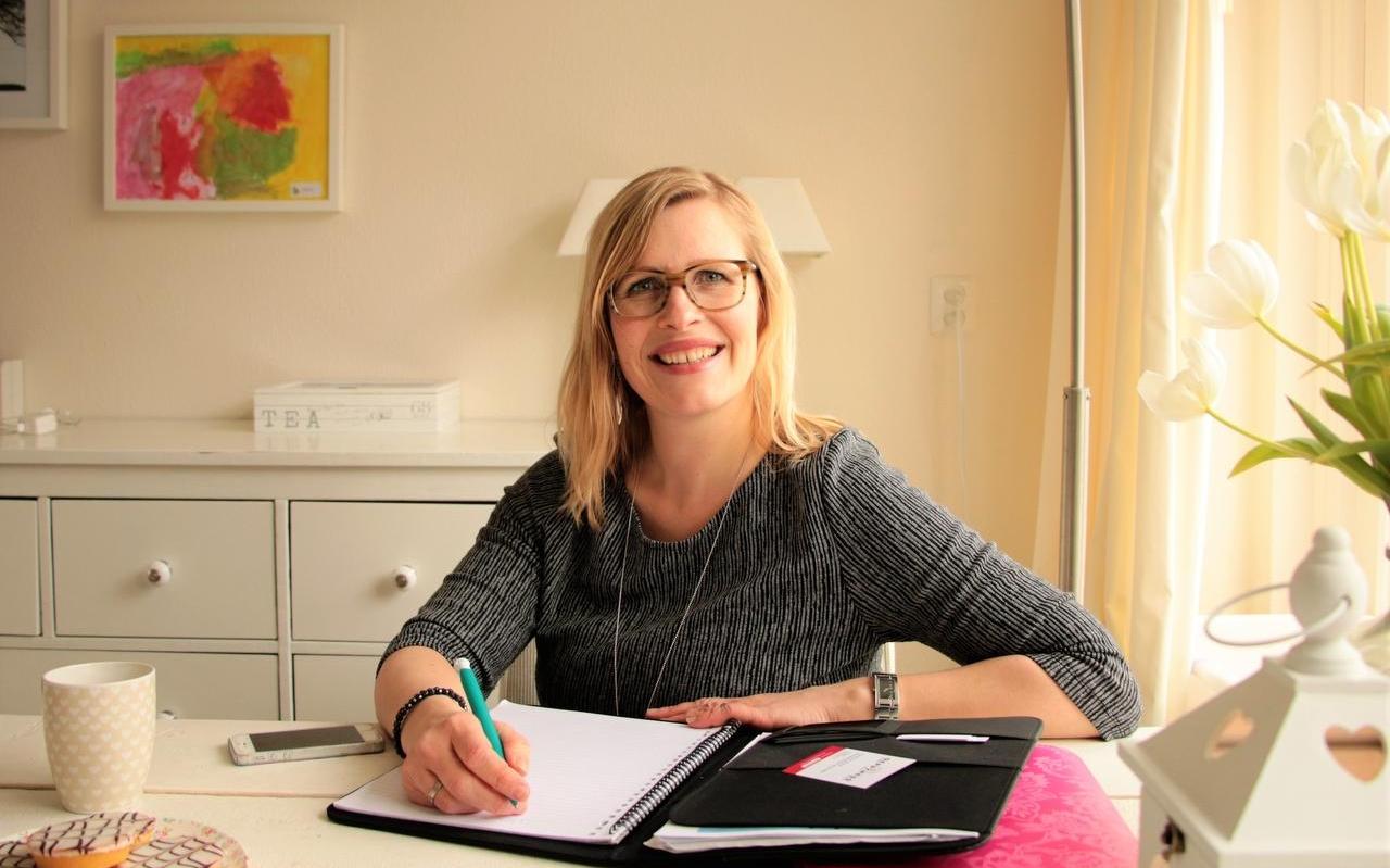 Datingcoach en matchmaker Geppy Visser-De Jong uit Joure geeft tips hoe je ook in deze coronatijd toch nieuwe relaties kunt aangaan.