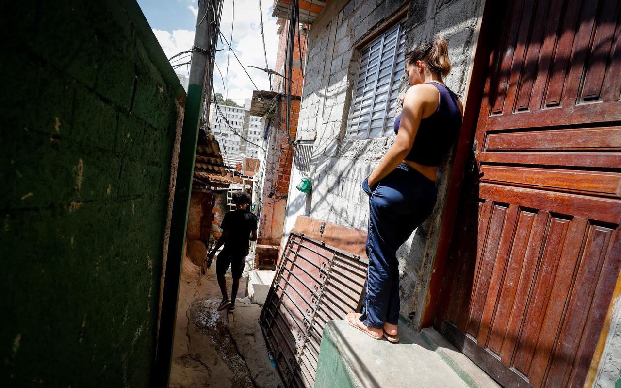 Sloppenwijkbewoners lopen vaak meer risico op besmetting met corona door slechte huisvesting en slechte gezondheid. FOTO: EPA