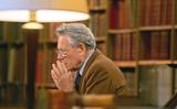 Hans Küng bleef als academisch theoloog ook werkzaam als priester, waardoor hij de intellectuele ruimte met de blik van de insider kon combineren.