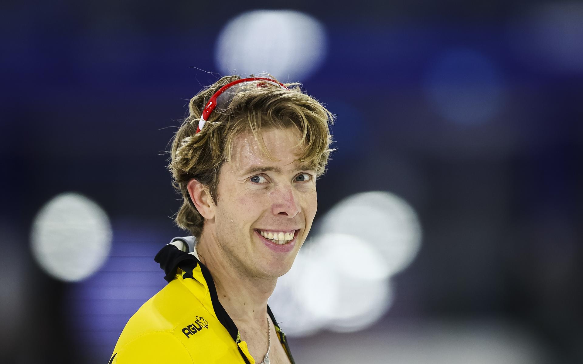 Pech voor Jorrit Bergsma, de schaatser uit Aldeboarn breekt schouderblad na val bij skeelertraining