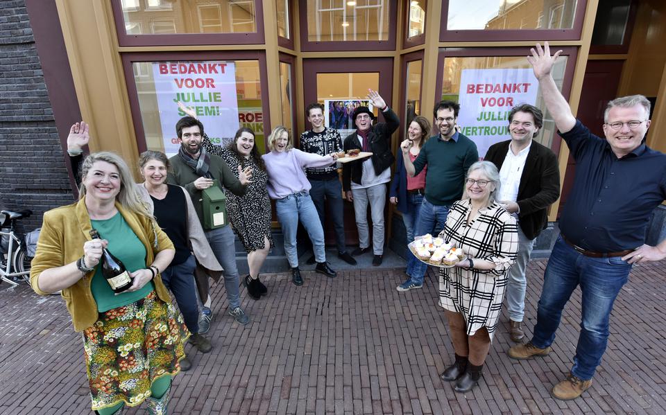 GroenLinks viert feest in het campagnepand aan de Tuinen in Leeuwarden, een dag na de gemeenteraadsverkiezingen.
