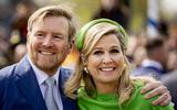 Koning Willem-Alexander en koningin Maxima tijdens de viering van Koningsdag. 