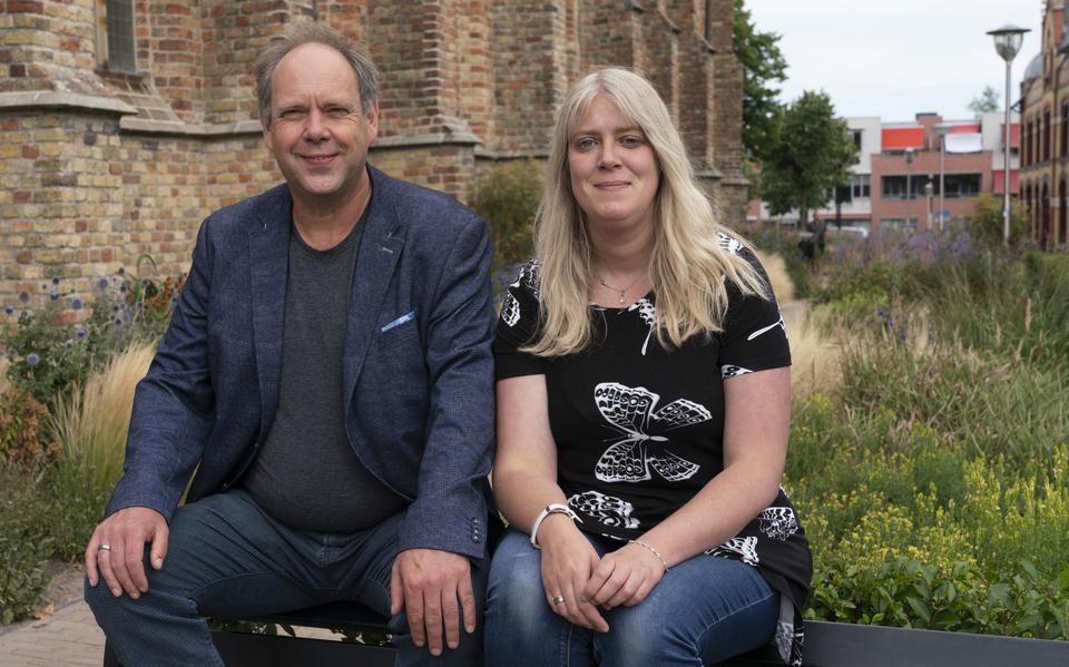 Oane en Maria van der Veen, initiatiefnemers van de Good News Truck in Fryslân.