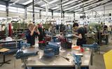 Studenten bouw en techniek tijdens een praktijkles op ROC Friese Poort. 