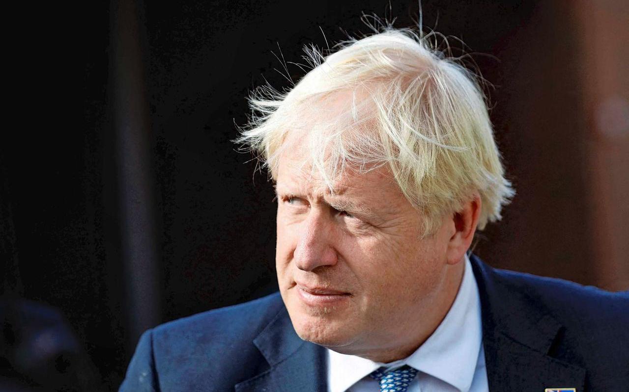 Afzwaaiend premier Boris Johnson drukt in zijn laatste maanden nog tal van benoemingen door voor het Britse Hogerhuis. Afzwaaiend premier Boris Johnson drukt in zijn laatste maanden nog tal van benoemingen door voor het Britse Hogerhuis.