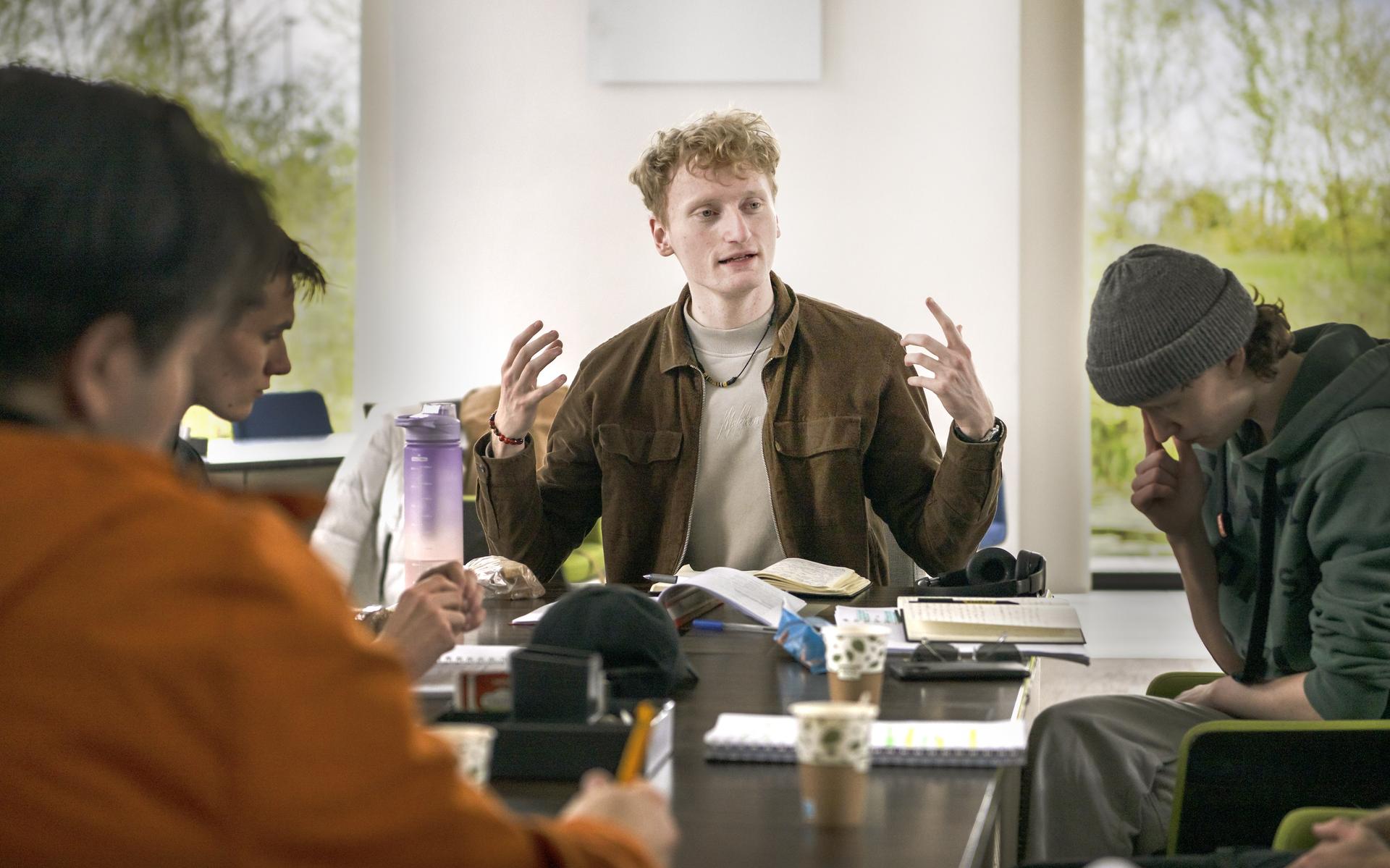 Trots, moed en lef, de verzetsbroers Bakker inspireren jonge