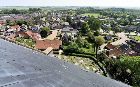 Uitzicht vanaf de toren van de Ferwerter Sint Martinuskerk.