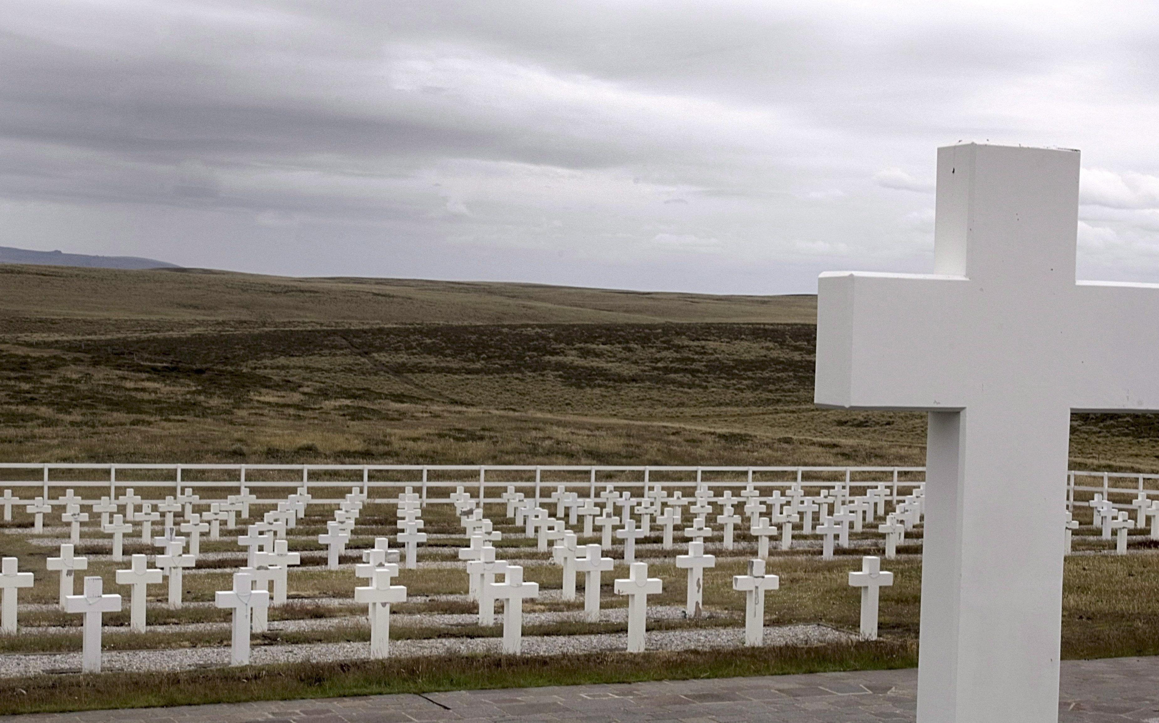 De Argentijnse militaire begraafplaats op de Falklandeilanden. De Argentijnse militaire begraafplaats op de Falklandeilanden.