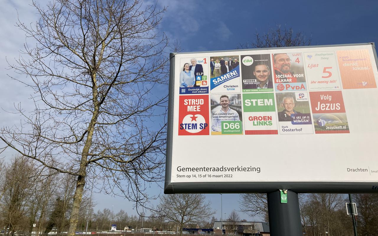 Een verkiezingsbord van de gemeenteraadsverkiezingen in Smallingerland.