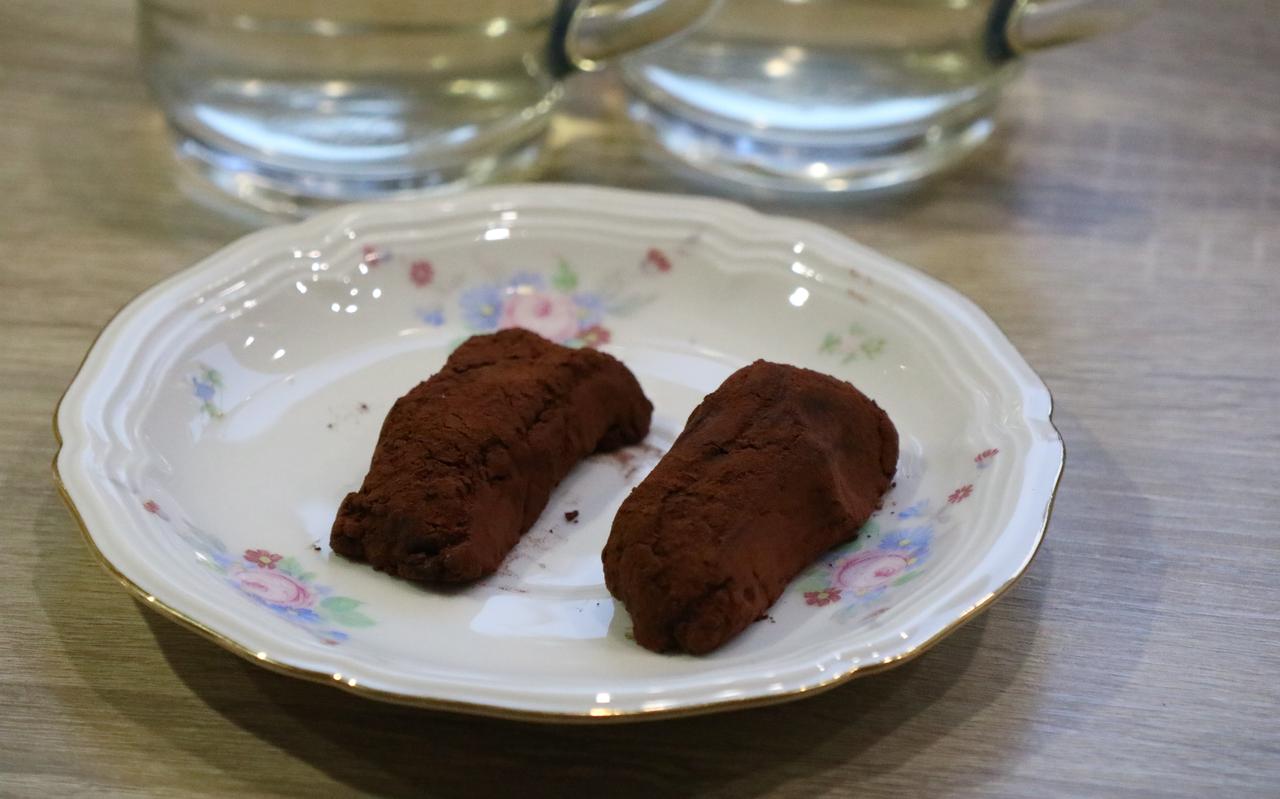 Truffels van paaseieren. Truffels van paaseieren.