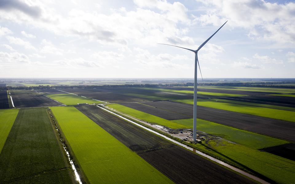 Dronefoto van windpark De Drentse Monden en Oostermoer in het noordelijk deel van de Drentse Veenkolonien.