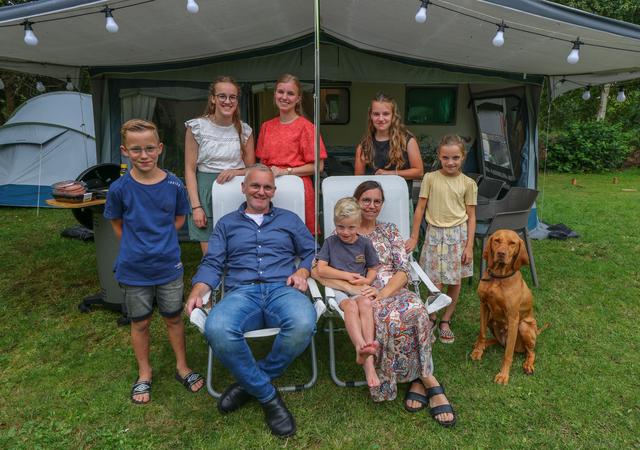 Op ‘De Verborgen Hoek’ in Harich is het campingleven puur; familie De Lorm komt er al 25 jaar