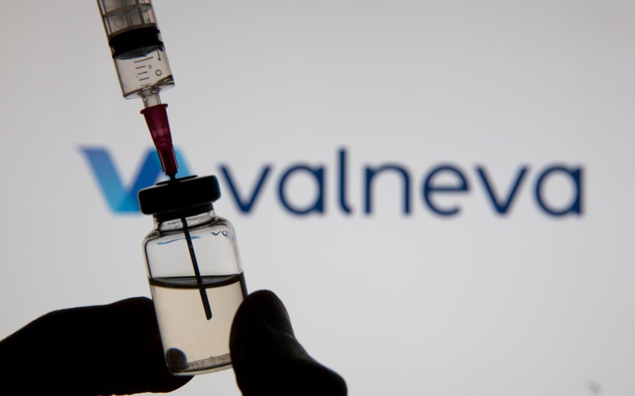 Valneva is een traditioneel ontwikkeld vaccin tegen corona.