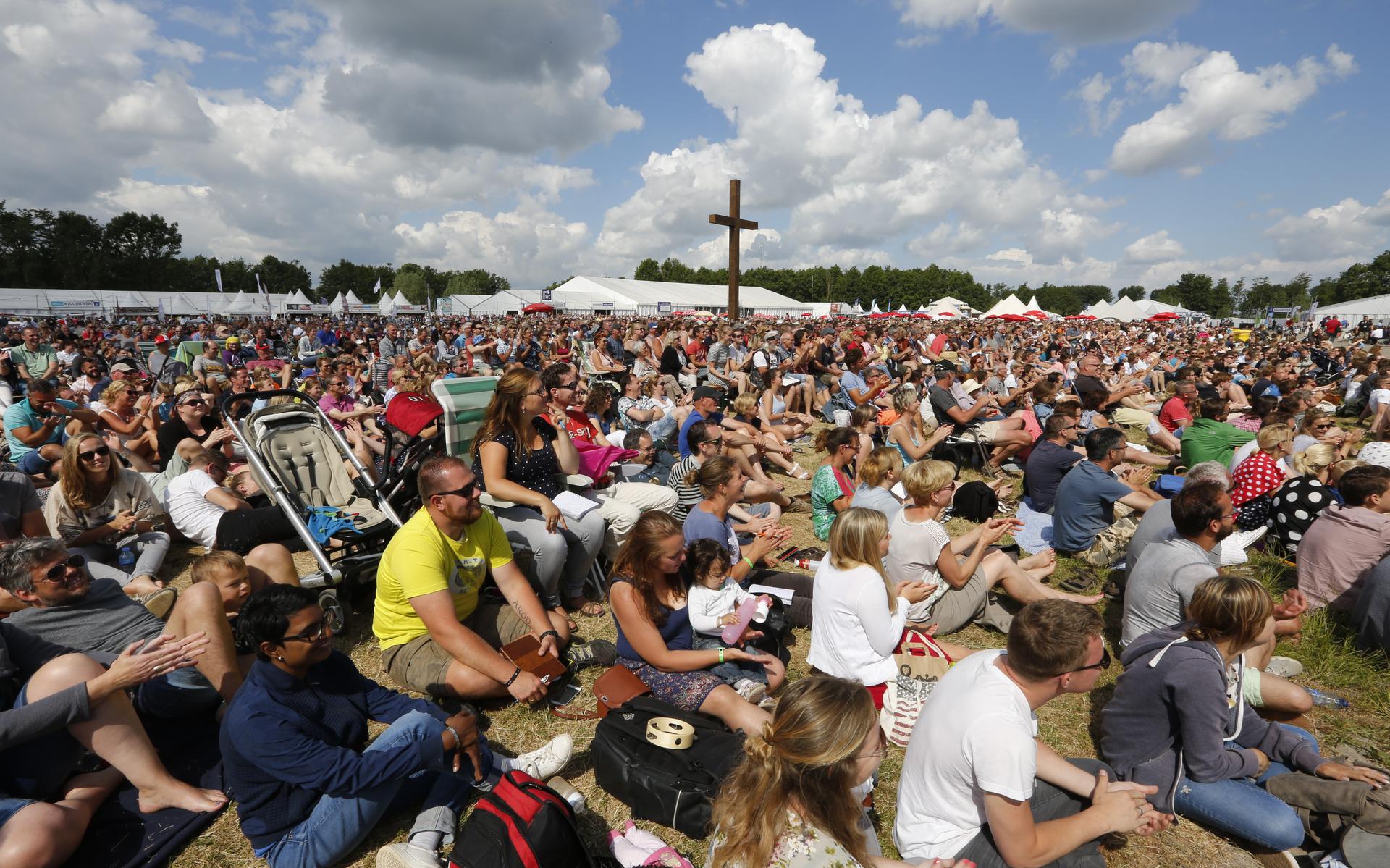 De pinksterconferentie Opwekking is het grootste christelijke evenement van Nederland. 