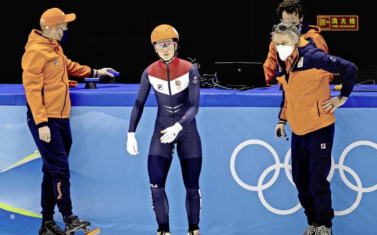 Suzanne Schulting geeft tijdens haar kwalificatie op de 500 meter bij het shorttrack direct een duidelijk statement af met een olympisch record. Suzanne Schulting geeft tijdens haar kwalificatie op de 500 meter bij het shorttrack direct een duidelijk statement af met een olympisch record.