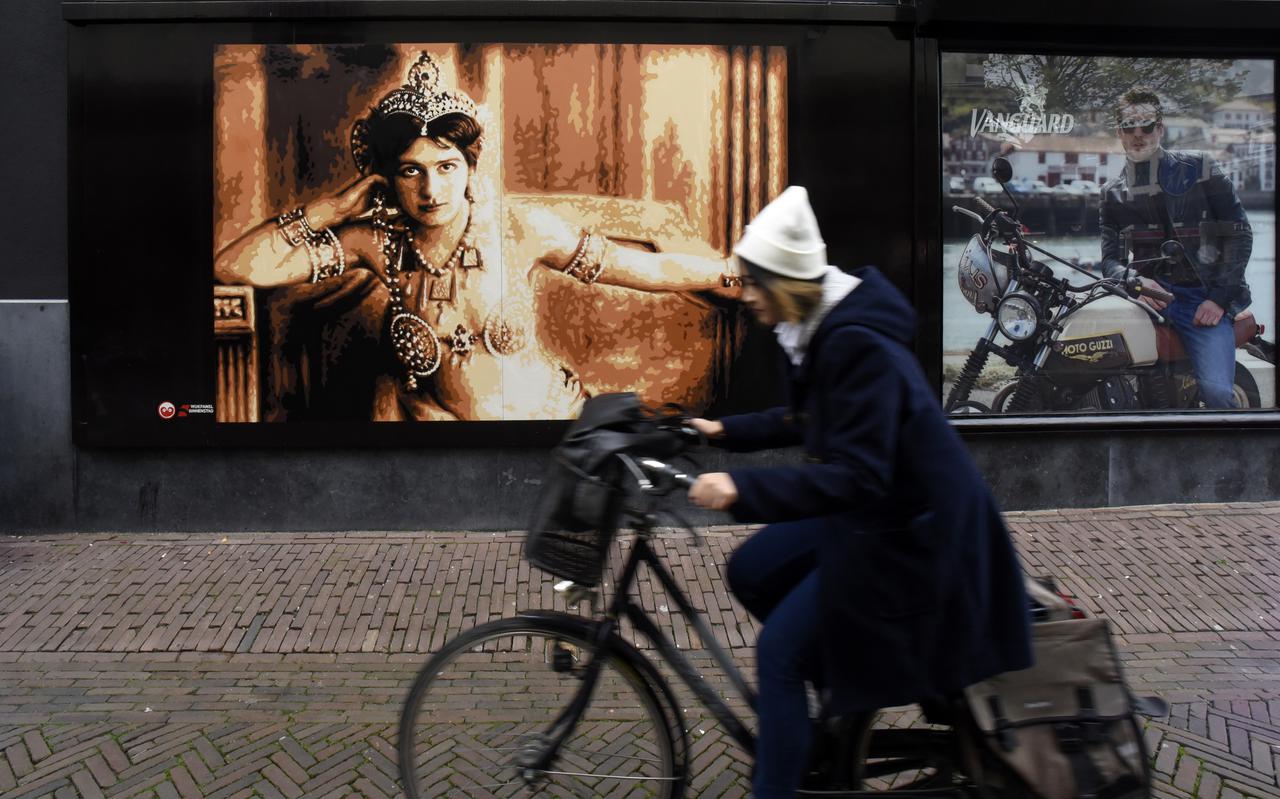 Mata Hari is hier met graffiti vastgelegd in de Nieuwesteeg in Leeuwarden. 