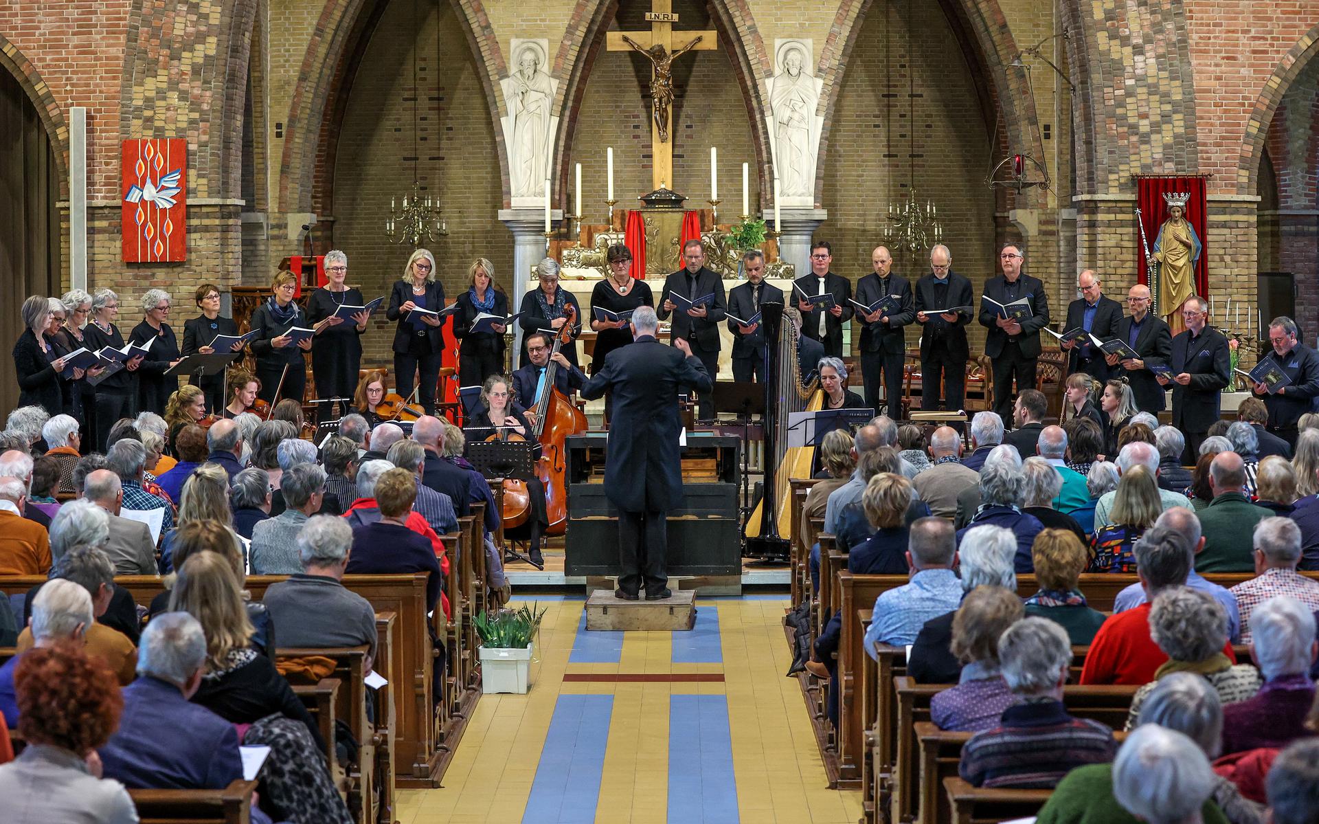 Het koor Hortus Vocalis zingt ook volgend jaar 'In frjemdling yn Jeruzalem' in de Rooms Katholieke kerk in Heerenveen.