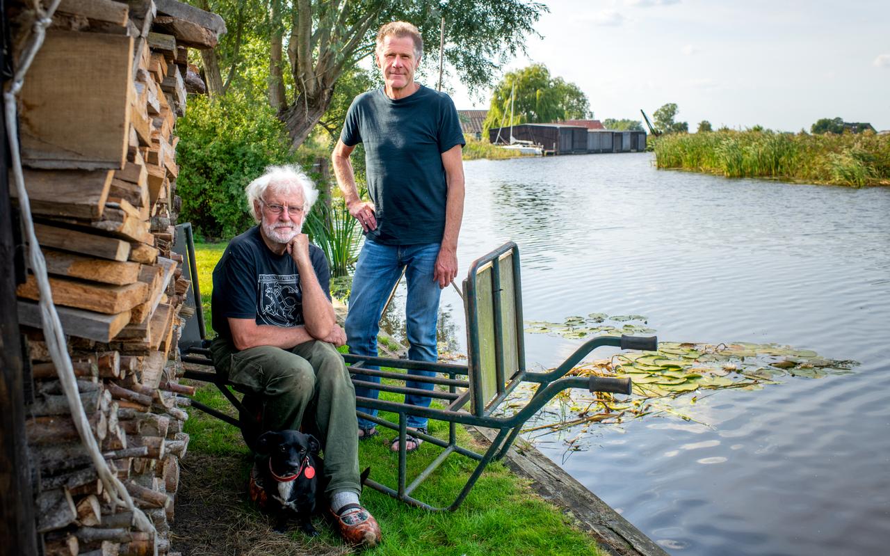 Bestuursleden van de stichting, Yolt IJzerman en Jan van Erp, aan de Boarn. Bestuursleden van de stichting, Yolt IJzerman en Jan van Erp, aan de Boarn.