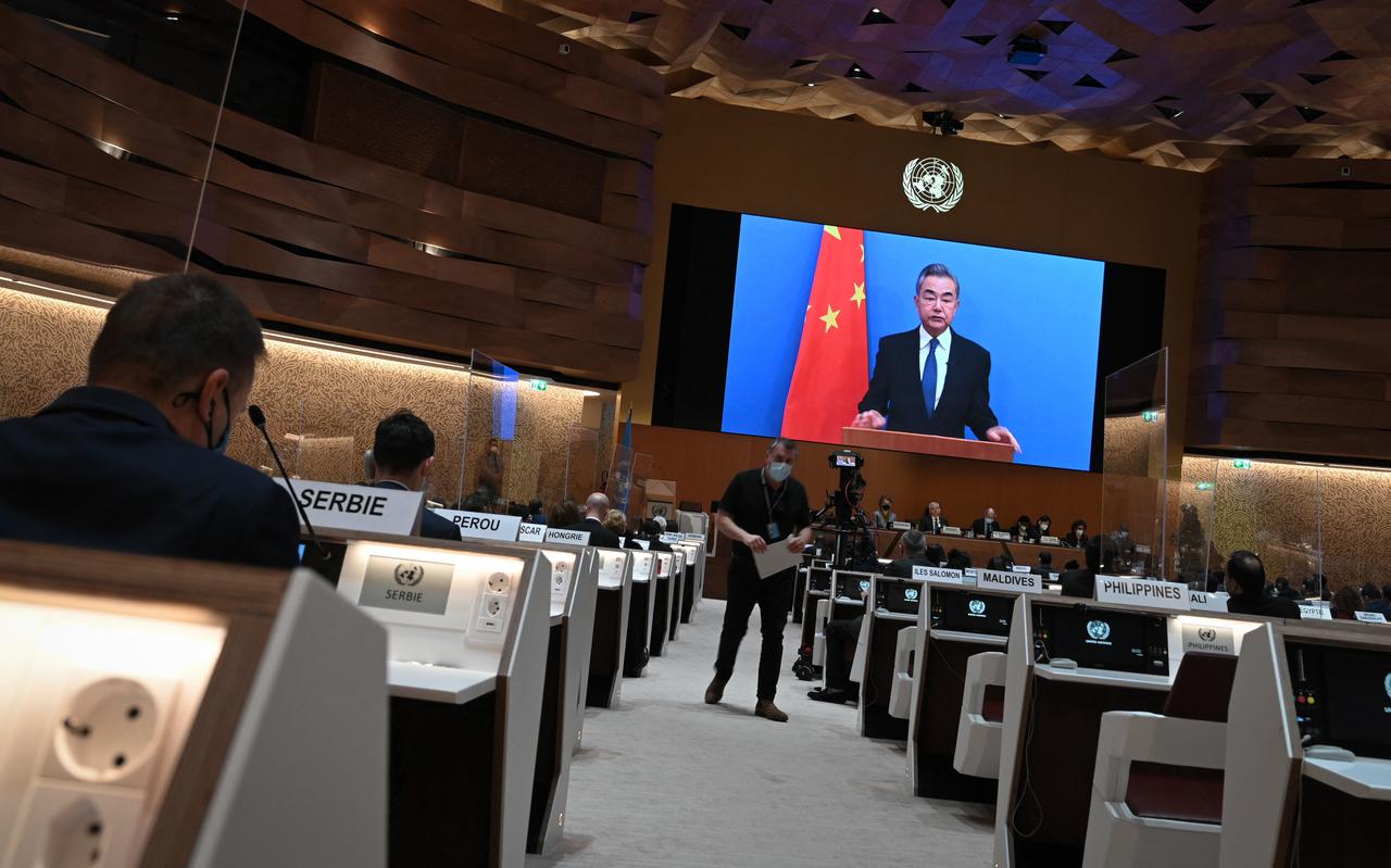 De Chinese minister Wang Yi sprak vorige week maandag de VN-Mensenrechtenraad toe via een videoverbinding over de Russiche invasie in Oekraïne. 