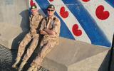 Henk Folkertsma en Arnold Bloemsma tijdens één van hun missies in Afghanistan.