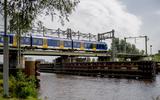 De spoorbrug over het Van Harinxmakanaal bij Leeuwarden, dat een aquaduct zou moeten worden