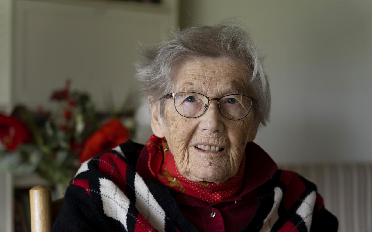 Mien Salverda-Bekker viert haar honderdste verjaardag.