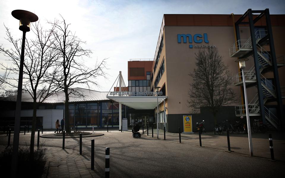 De hoofdingang van MCL Harlingen. 