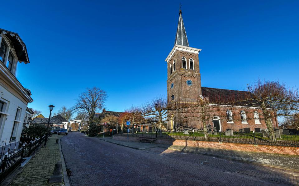 De Gertrudiskerk in Baard is ondergebracht in een dorpsstichting. Het is van de drie kerken waar kerkdiensten zijn van de Protestantse Gemeente Lank Meamert. 