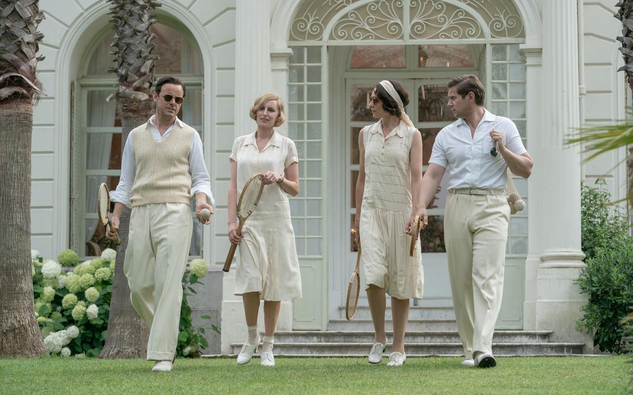 Bertie Pelham, Lady Edith, Lucy Smith en Tom Branson zijn terug in de nieuwe film Downton Abbey: A new era.  

