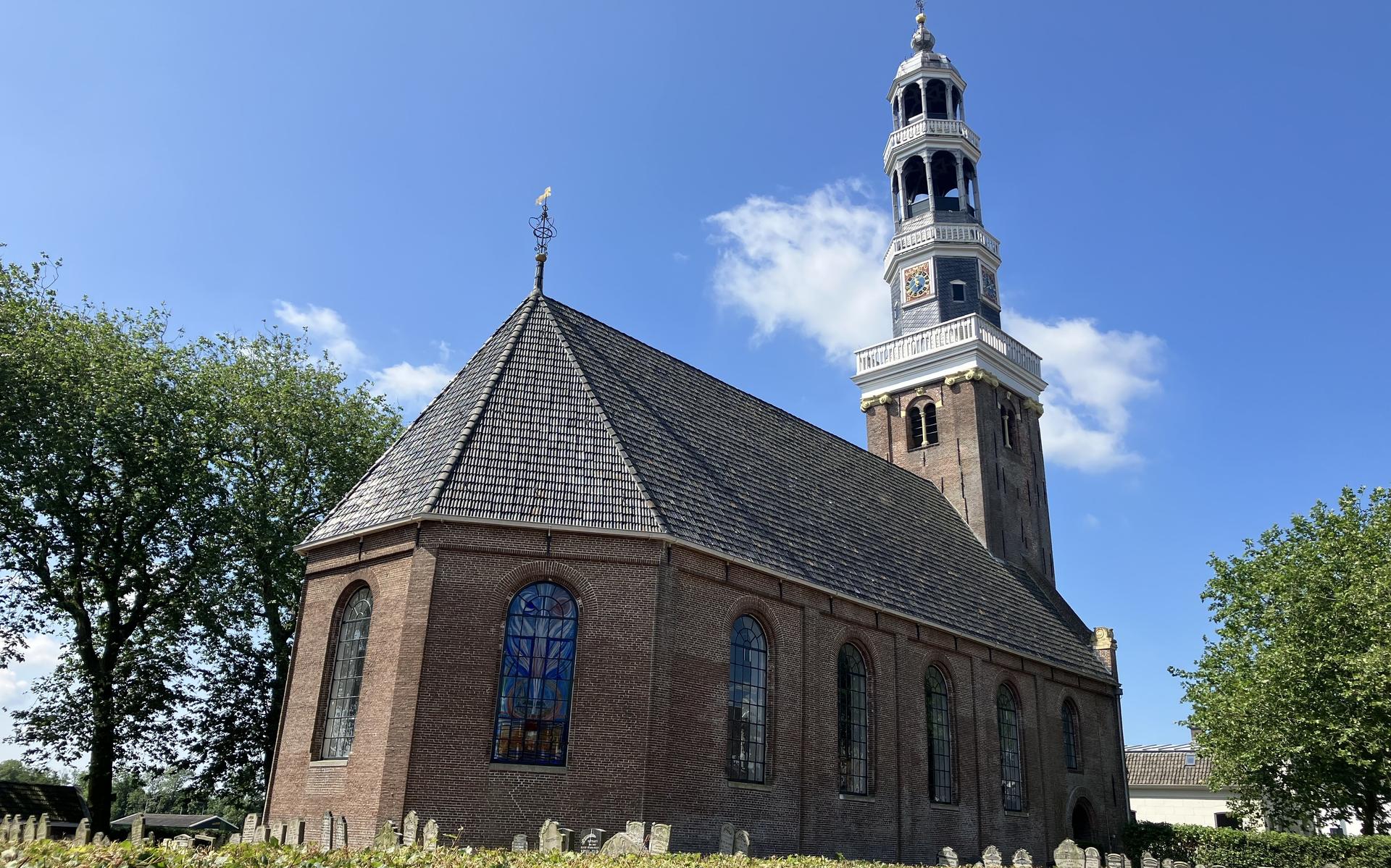 Bezoek tijdens Tsjerkepaad de Doelhôftsjerke in Aldeboarn. Het dorp waar hervormden en gereformeerde