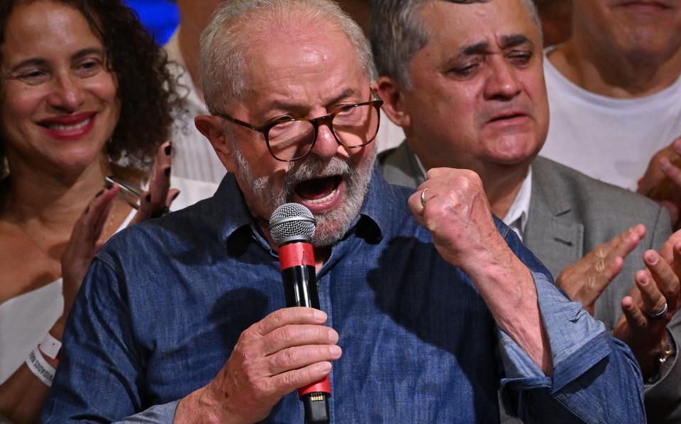 Luiz Inácio Lula da Silva spreekt nadat de uitslag van de Braziliaanse presidentsverkiezingen is bekendgemaakt.