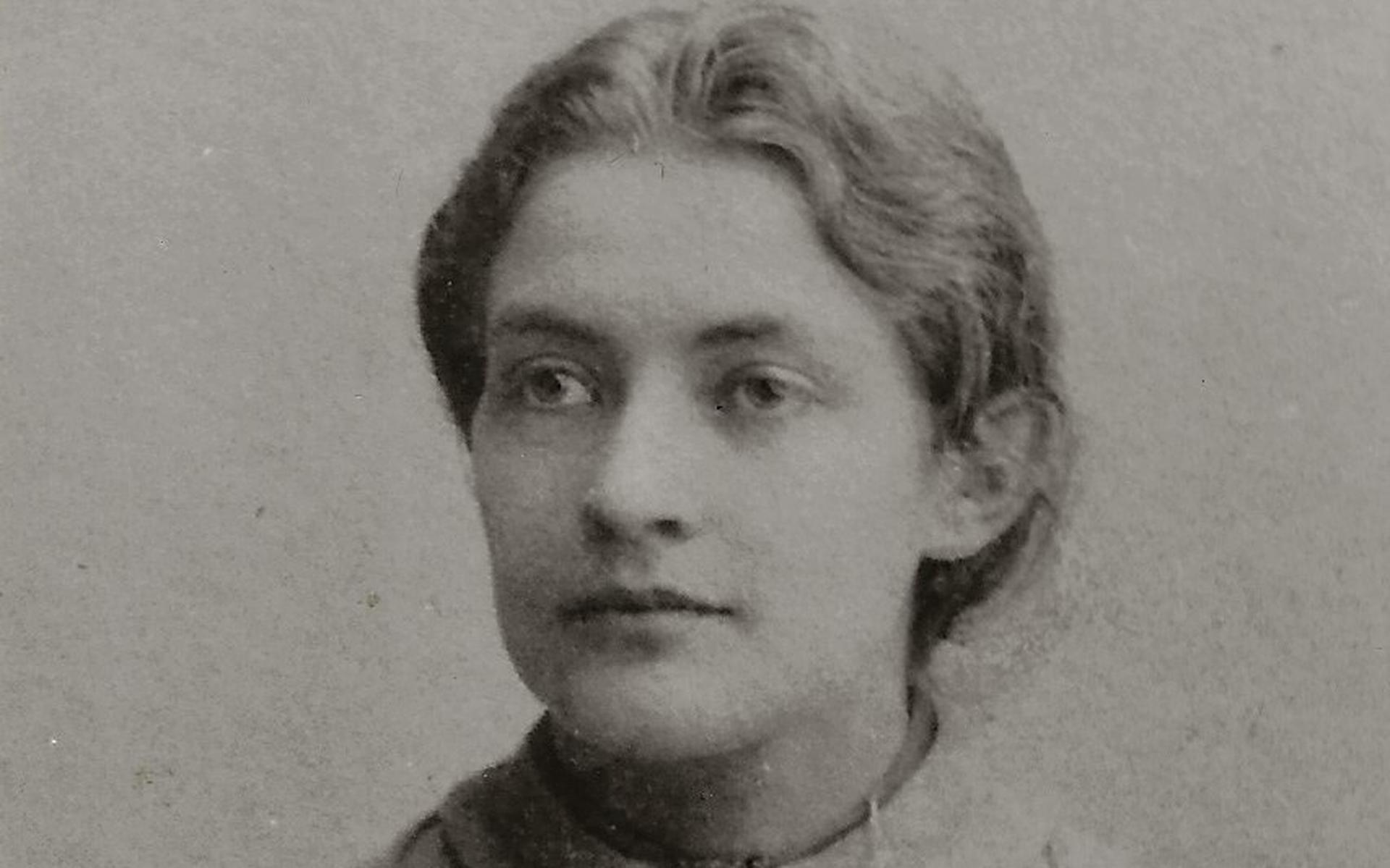 Geneigd om een 'tegenzijde' te verdedigen. Nieuwe biografie schetst het leven van schrijfster Nine v