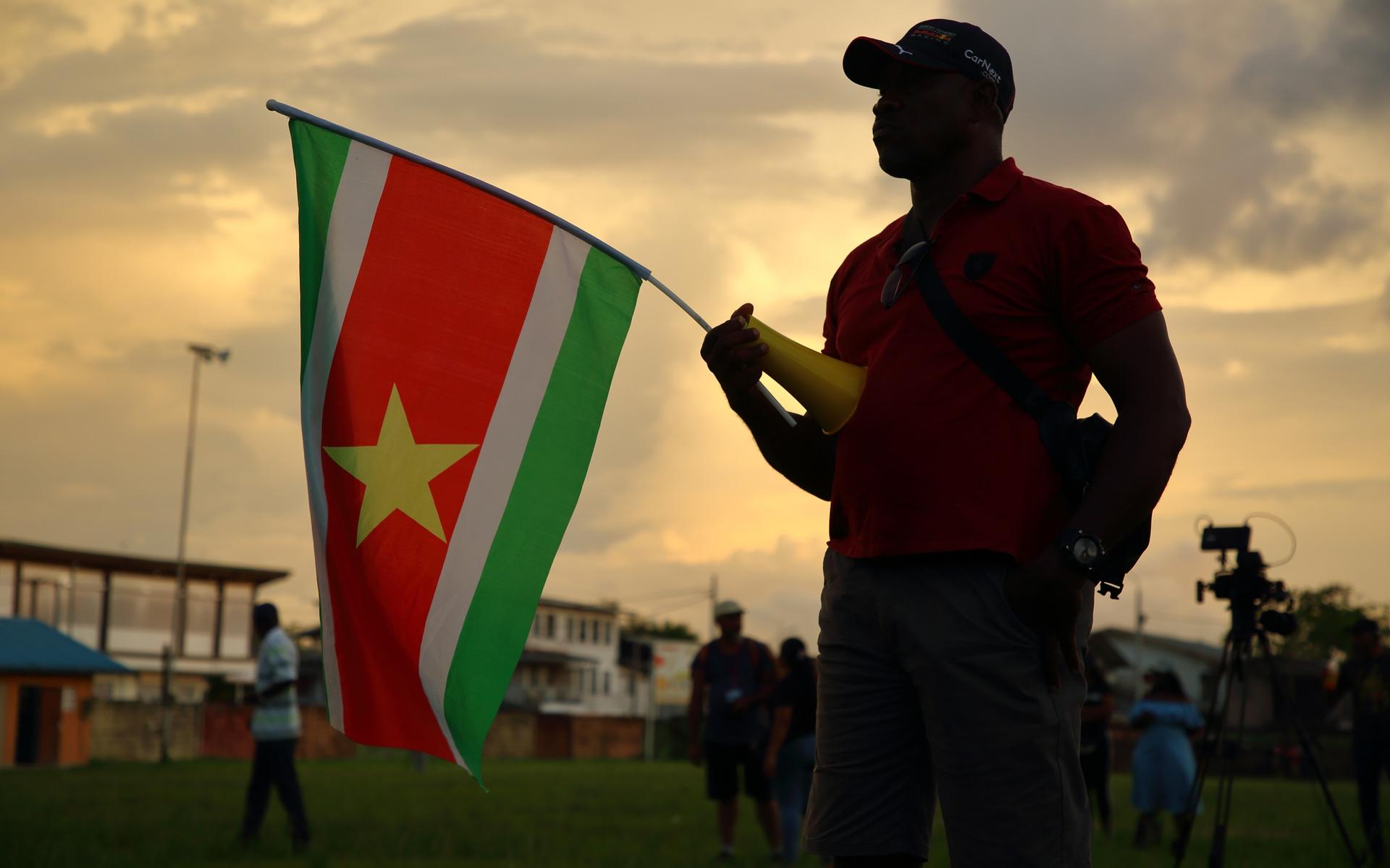 Na 14 jaar bezoekt een Nederlandse premier weer Suriname: Mark Rutte komt maandag aan in Paramaribo 