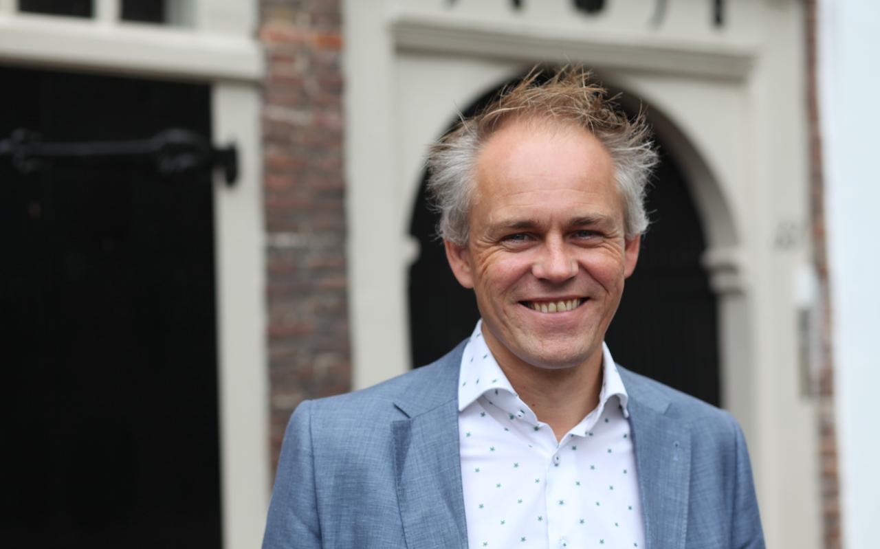 Dr. Kees van Ekris. Dr. Kees van Ekris.