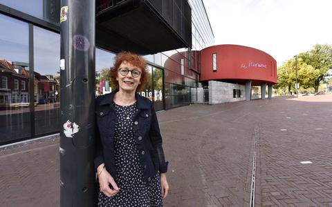 Margriet de Vries voor De Harmonie in Leeuwarden.