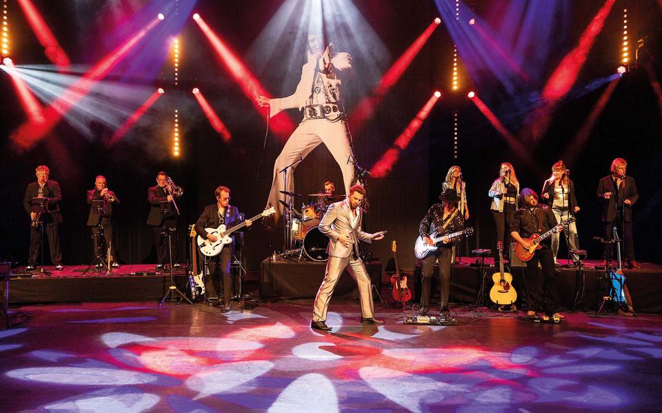 De show Bouke rocks Elvis komt op 18 oktober naar Drachten.