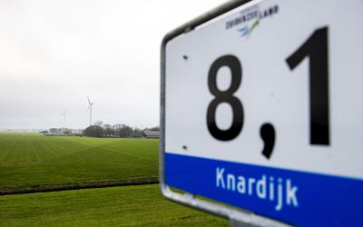 De locatie aan de Knardijk bij Zeewolde waar Meta, het moederbedrijf van Facebook, mogelijk een datacenter wil bouwen.