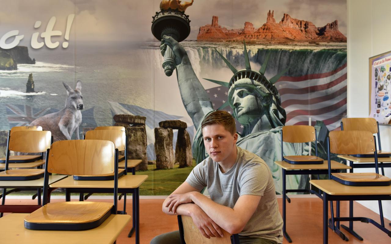 Johannes Berg in het lokaal van het vak Engels op Campus Middelsee -van csg Ulbe van Houten. Johannes Berg in het lokaal van het vak Engels op Campus Middelsee -van csg Ulbe van Houten.