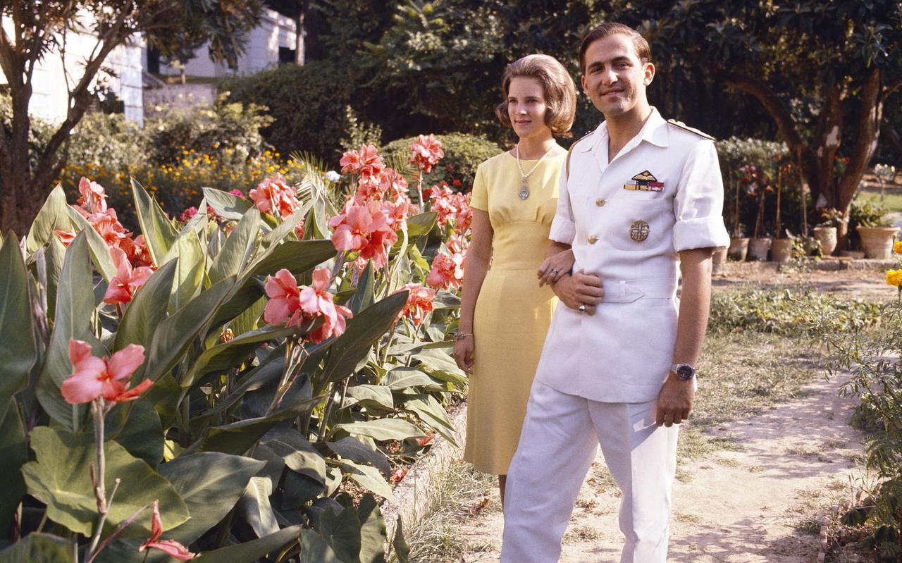 Constantijn II en Anne Marie van Denemarken in 1964. 