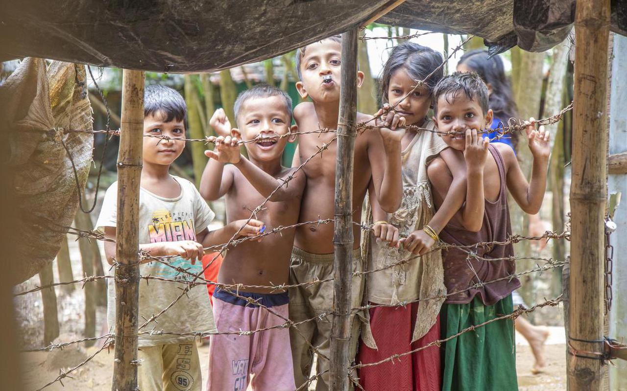Rohingya-kinderen in een kamp in Bangladesh.