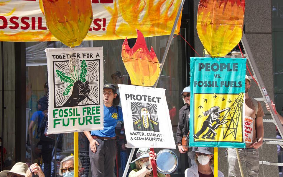 Protest tegen het gebruik van fossiele brandstoffen.